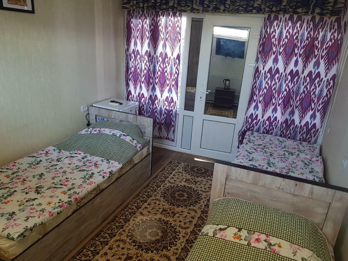 Guest House Ibrohim حلال Bukhara Exterior foto